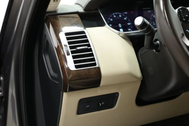 2018 Land Rover Range Rover L405 - Image 16 of 21