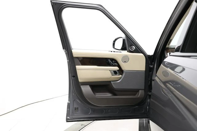 2018 Land Rover Range Rover L405 - Image 9 of 12