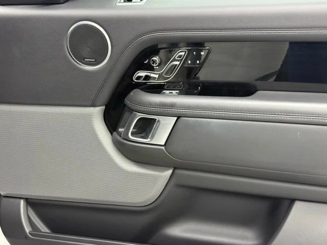 2018 Land Rover Range Rover L405 - Image 19 of 21