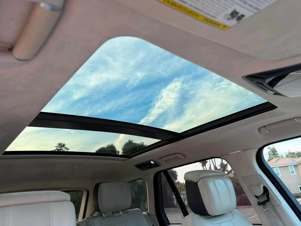 2018 Land Rover Range Rover L405 - Image 9 of 12