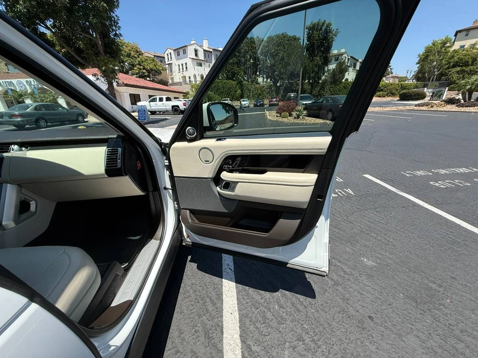 2018 Land Rover Range Rover L405 - Image 14 of 24