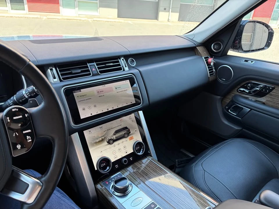 2018 Land Rover Range Rover L405 - Image 4 of 14