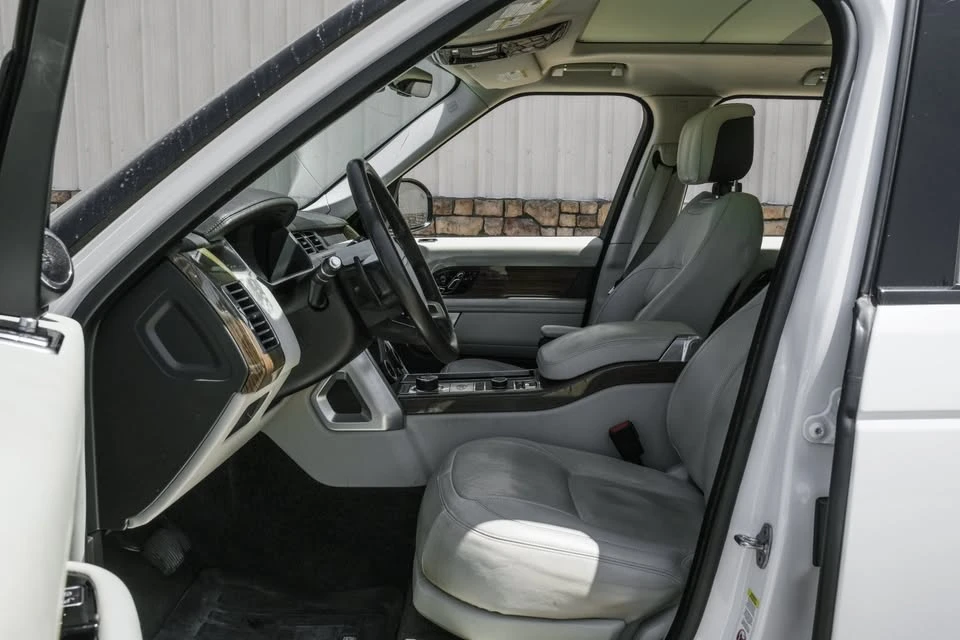 2018 Land Rover Range Rover L405 - Image 5 of 20