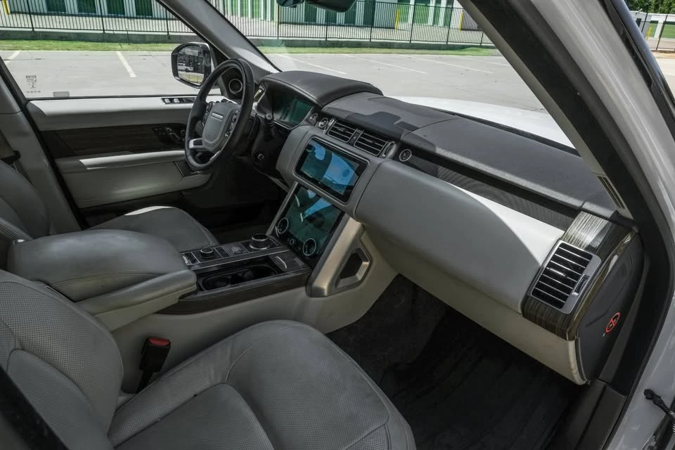 2018 Land Rover Range Rover L405 - Image 16 of 20