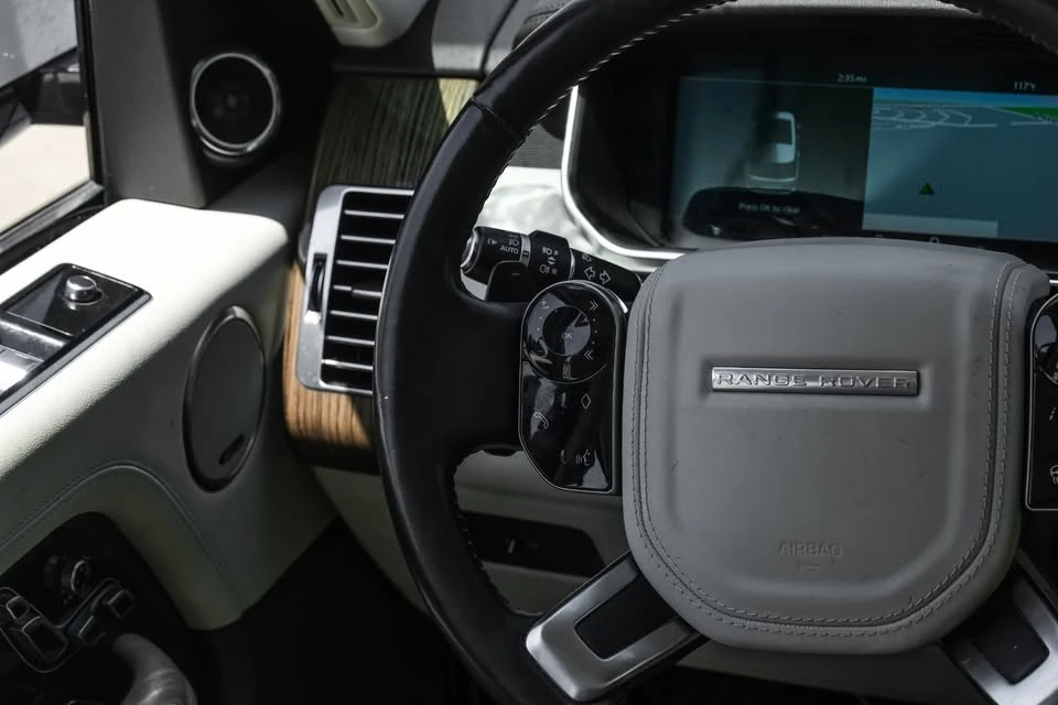 2018 Land Rover Range Rover L405 - Image 19 of 20