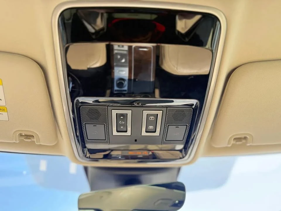 2018 Land Rover Range Rover L405 - Image 17 of 20