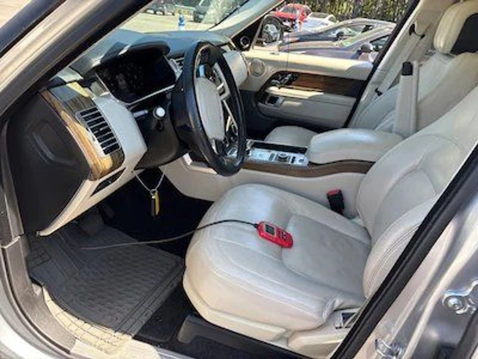 2018 Land Rover Range Rover L405 - Image 8 of 18