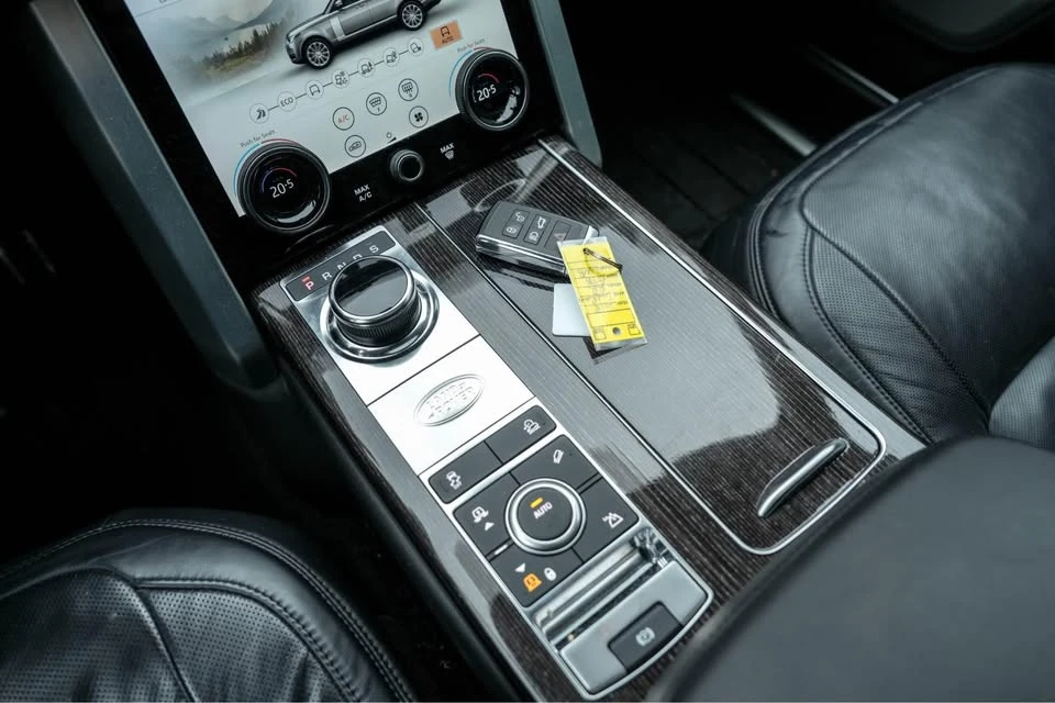 2018 Land Rover Range Rover L405 - Image 14 of 19