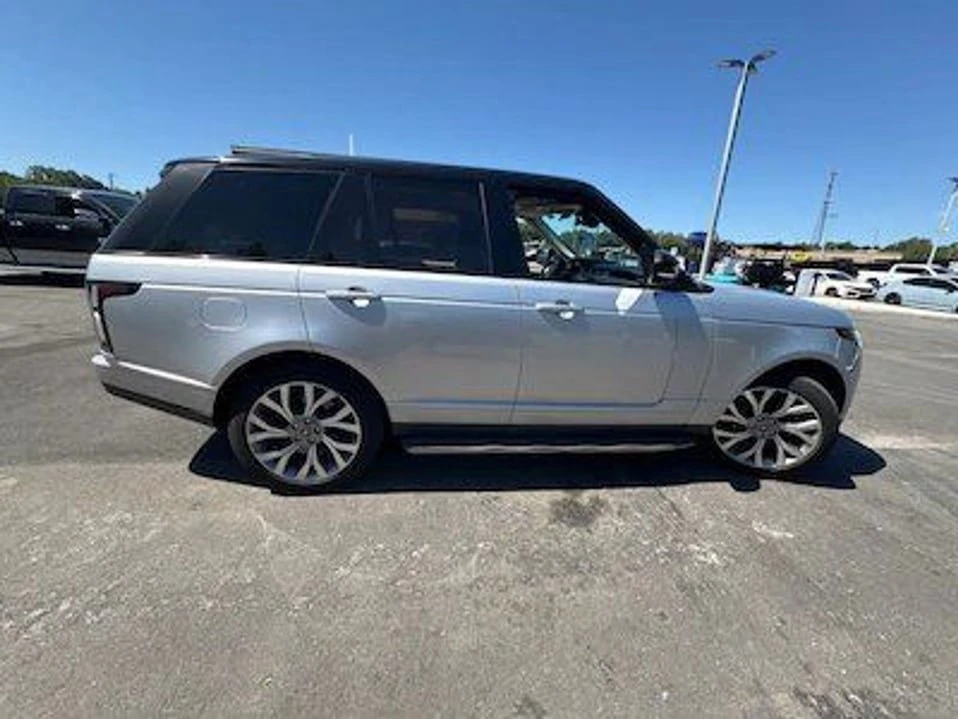 2018 Land Rover Range Rover L405 - Image 11 of 18