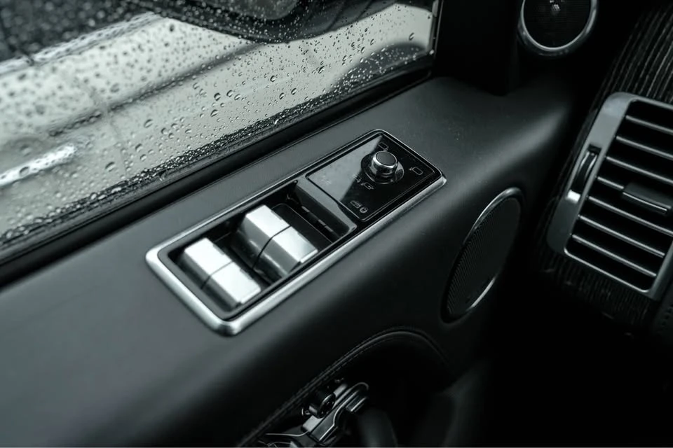 2018 Land Rover Range Rover L405 - Image 11 of 19