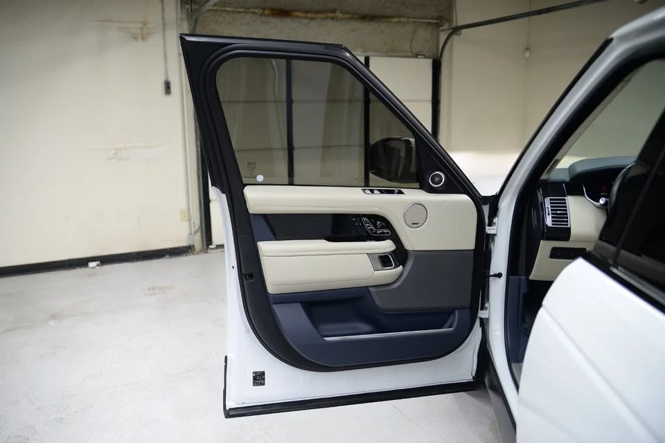 2018 Land Rover Range Rover L405 - Image 17 of 20