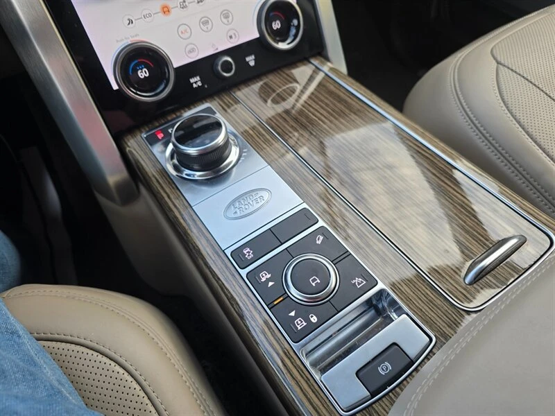 2018 Land Rover Range Rover L405 - Image 8 of 20