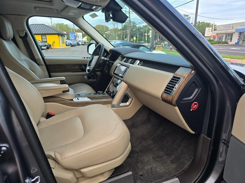 2018 Land Rover Range Rover L405 - Image 17 of 20