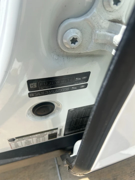2018 Land Rover Range Rover L405 - Image 5 of 12