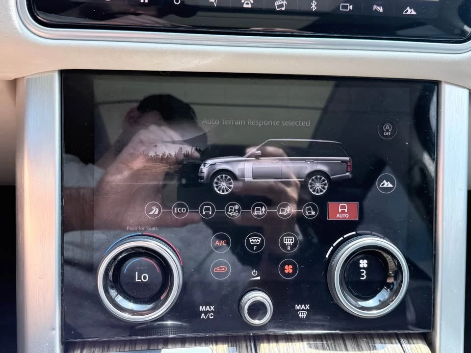 2018 Land Rover Range Rover L405 - Image 11 of 20