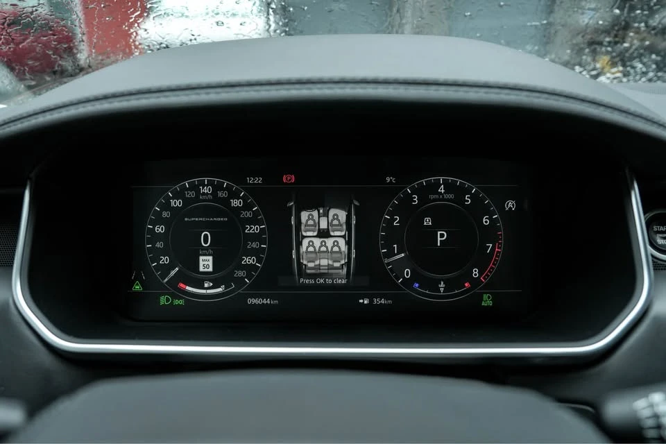 2018 Land Rover Range Rover L405 - Image 9 of 14