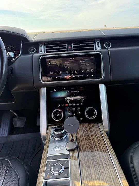 2018 Land Rover Range Rover L405 - Image 7 of 10