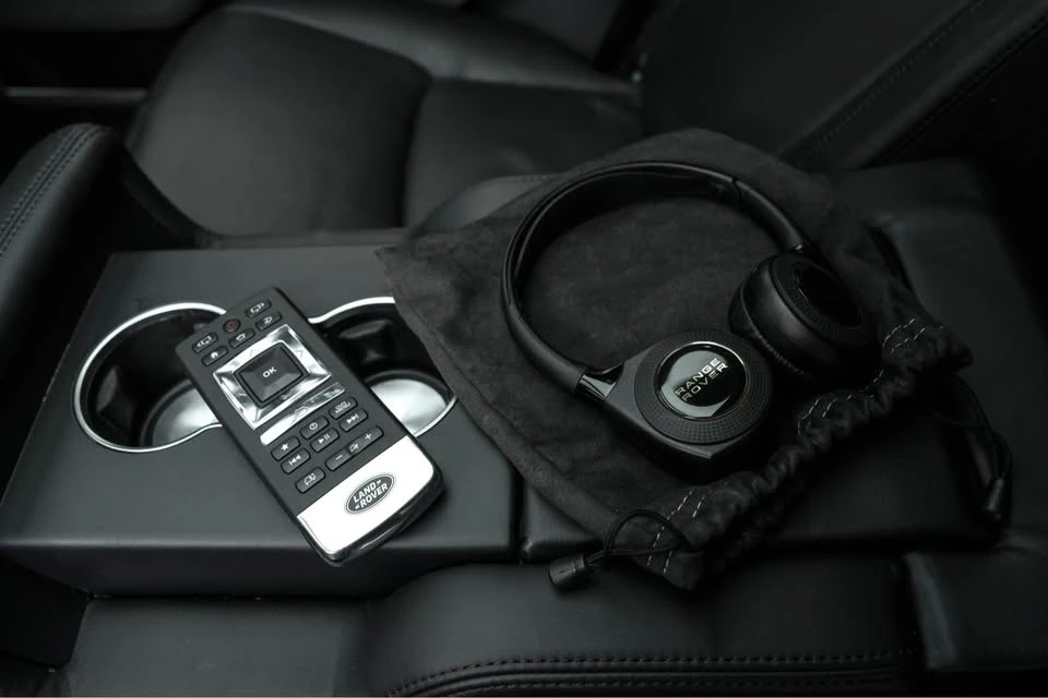 2018 Land Rover Range Rover L405 - Image 4 of 11