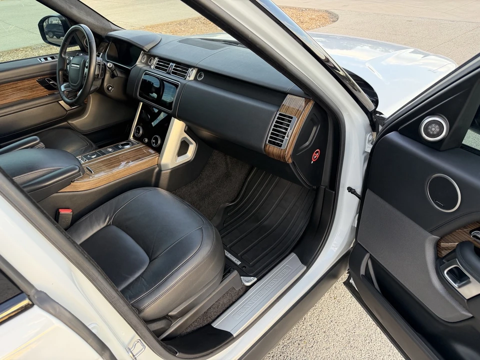 2018 Land Rover Range Rover L405 - Image 27 of 31