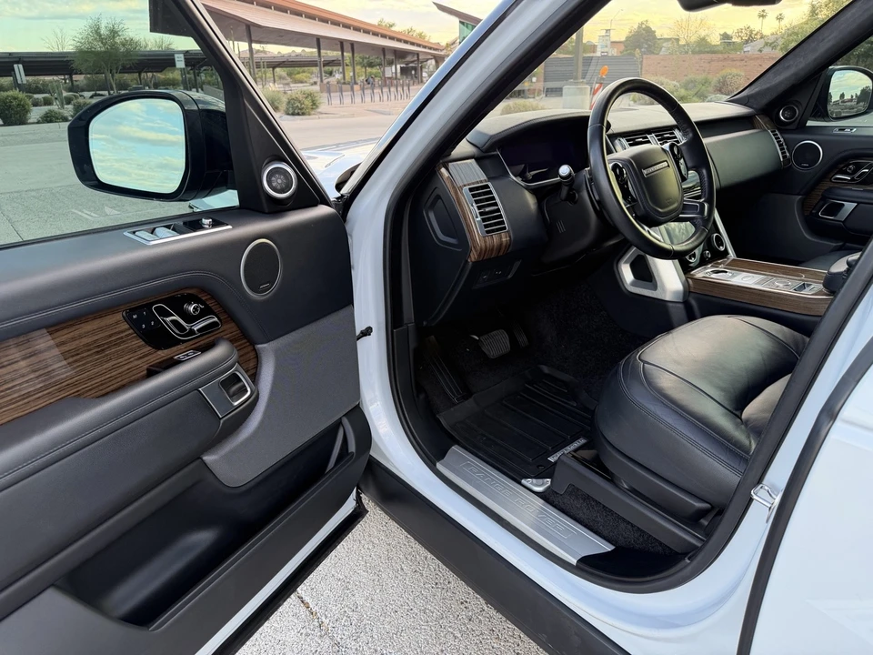 2018 Land Rover Range Rover L405 - Image 25 of 31