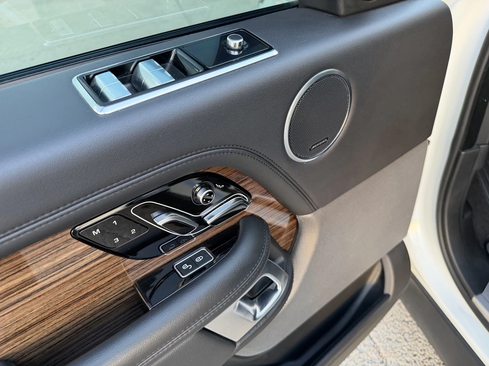 2018 Land Rover Range Rover L405 - Image 30 of 31