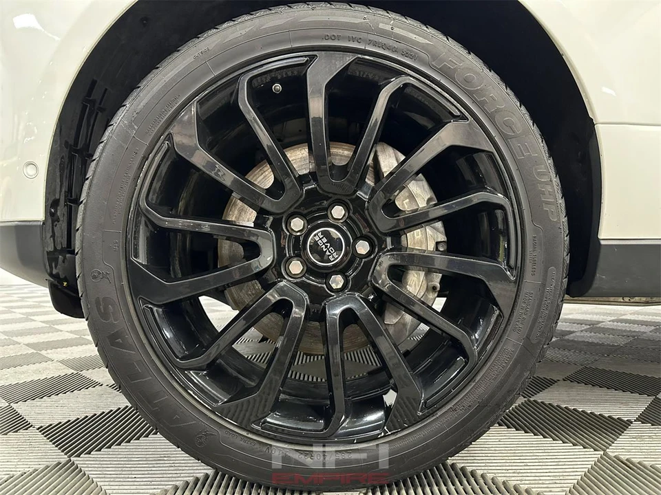 2018 Land Rover Range Rover L405 - Image 12 of 31