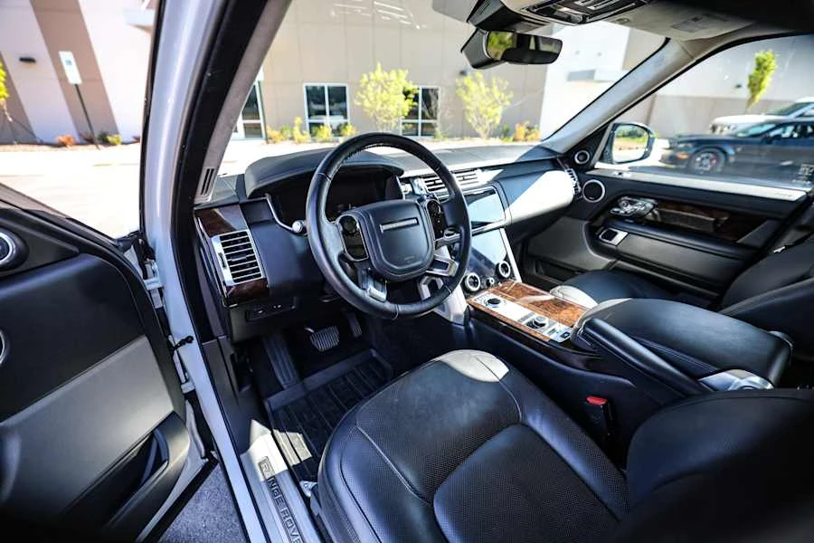 2018 Land Rover Range Rover L405 - Image 20 of 31