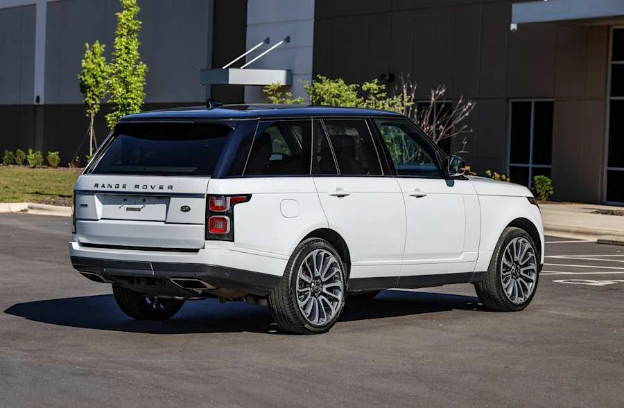 2018 Land Rover Range Rover L405 - Image 14 of 31