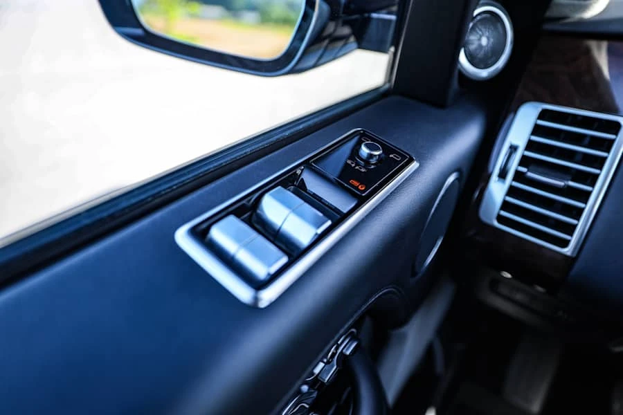 2018 Land Rover Range Rover L405 - Image 21 of 31