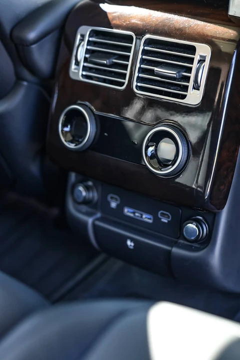 2018 Land Rover Range Rover L405 - Image 29 of 31