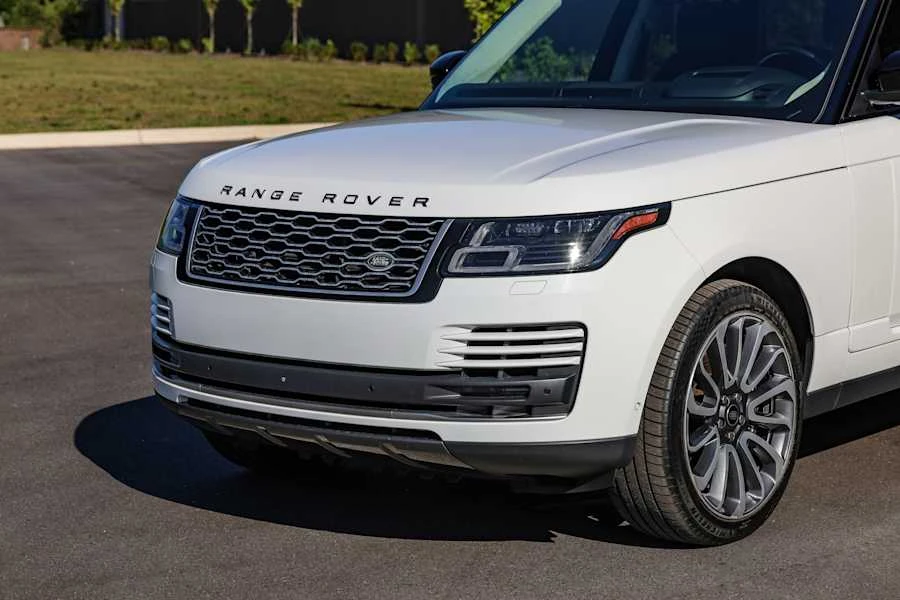 2018 Land Rover Range Rover L405 - Image 11 of 31