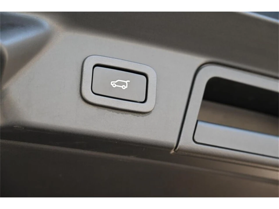 2018 Land Rover Range Rover L405 - Image 25 of 31