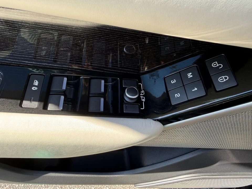 2018 Land Rover Range Rover L405 - Image 12 of 21