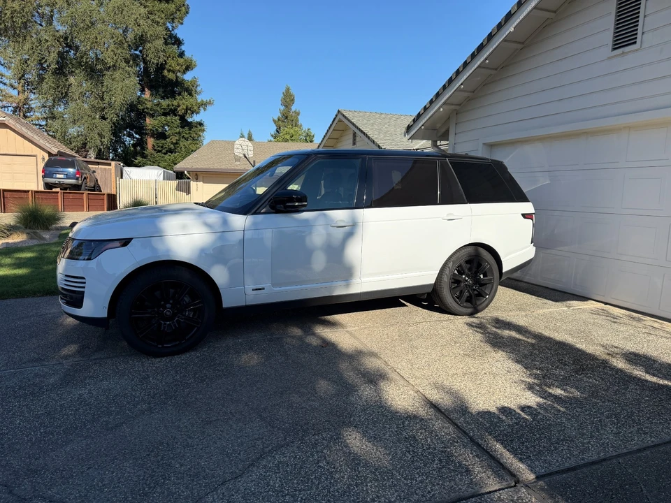 2018 Land Rover Range Rover L405 - Image 3 of 27