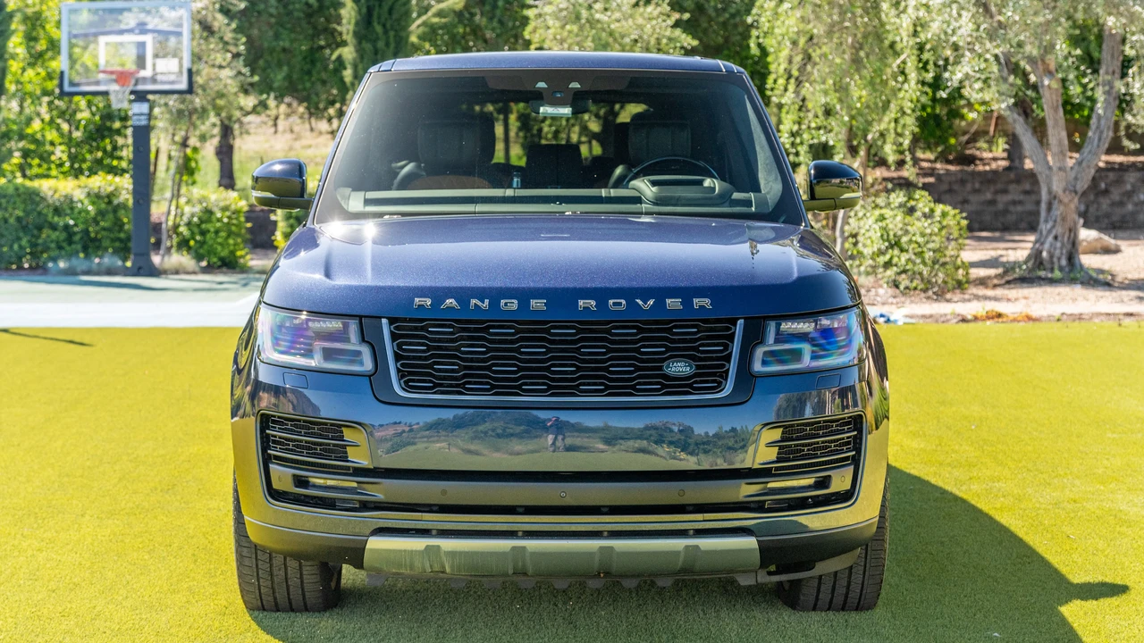 2018 Land Rover Range Rover L405 - Image 2 of 31