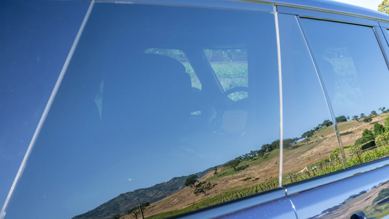 2018 Land Rover Range Rover L405 - Image 29 of 31
