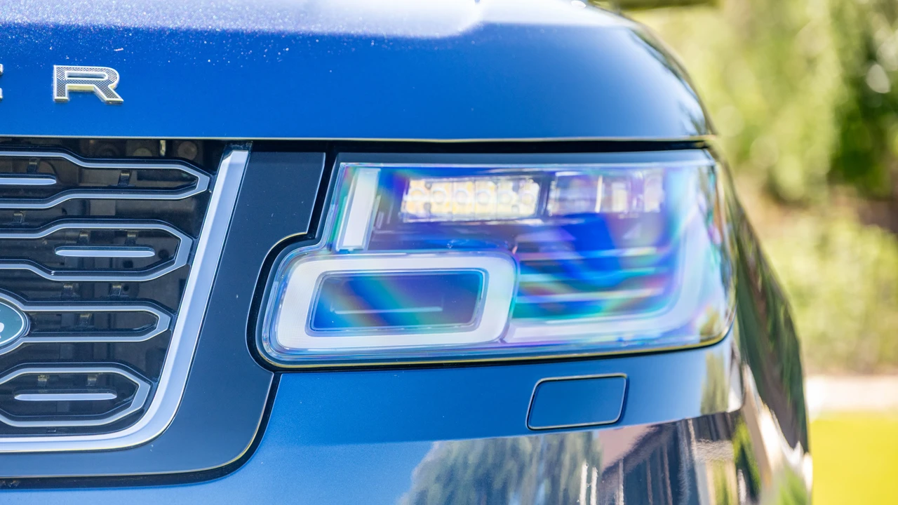 2018 Land Rover Range Rover L405 - Image 16 of 31