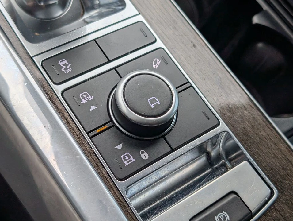 2018 Land Rover Range Rover Sport L494 - Image 23 of 26