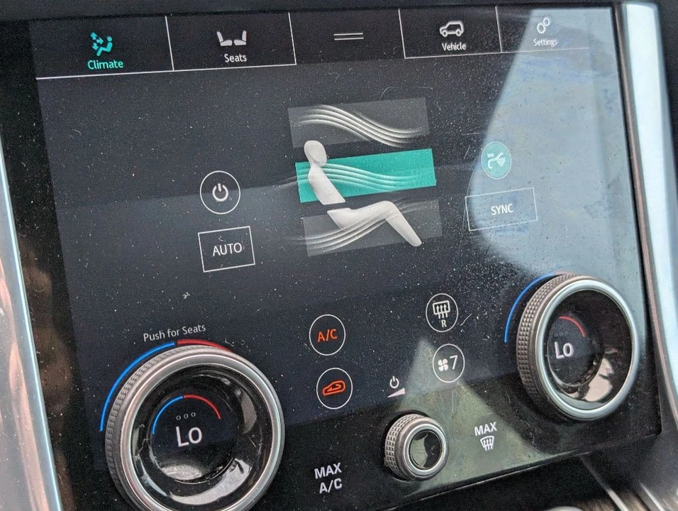 2018 Land Rover Range Rover Sport L494 - Image 19 of 26