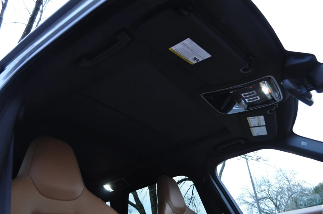 2018 Land Rover Range Rover Sport SVR L494 - Image 19 of 29