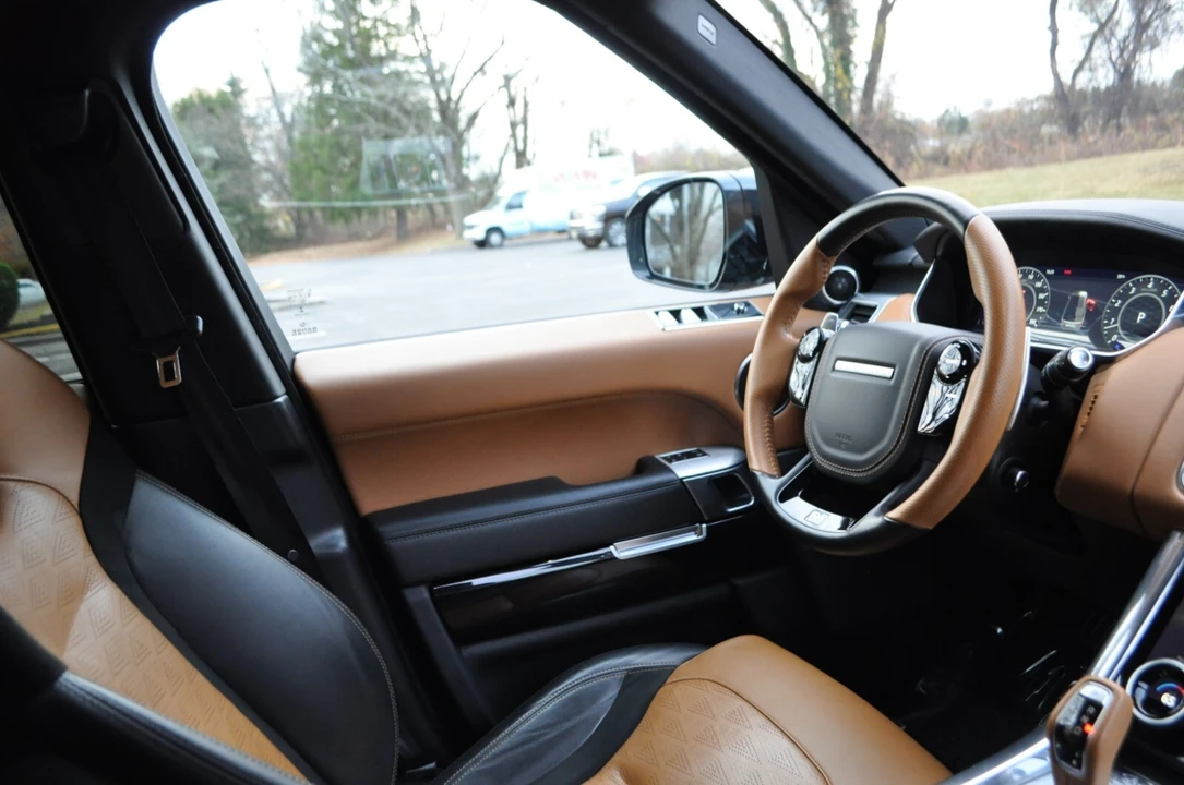 2018 Land Rover Range Rover Sport SVR L494 - Image 15 of 29
