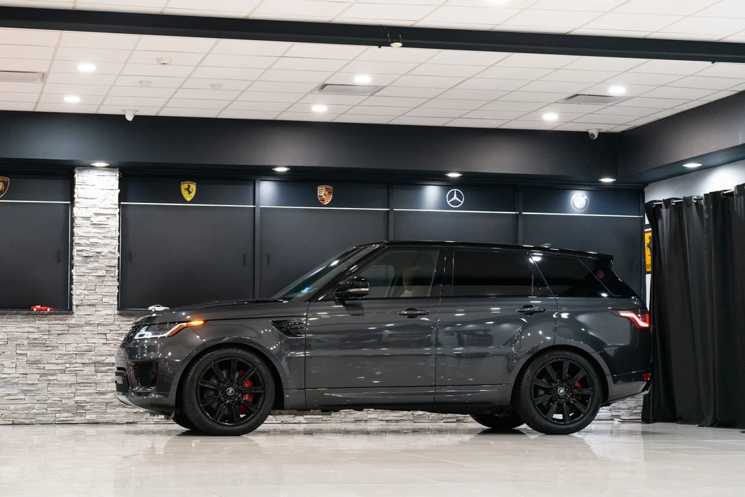 2018 Land Rover Range Rover Sport L494 - Image 18 of 31