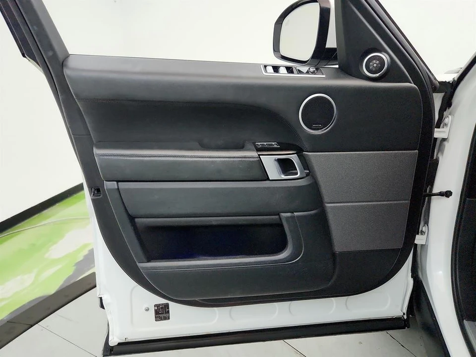 2018 Land Rover Range Rover Sport L494 - Image 24 of 31