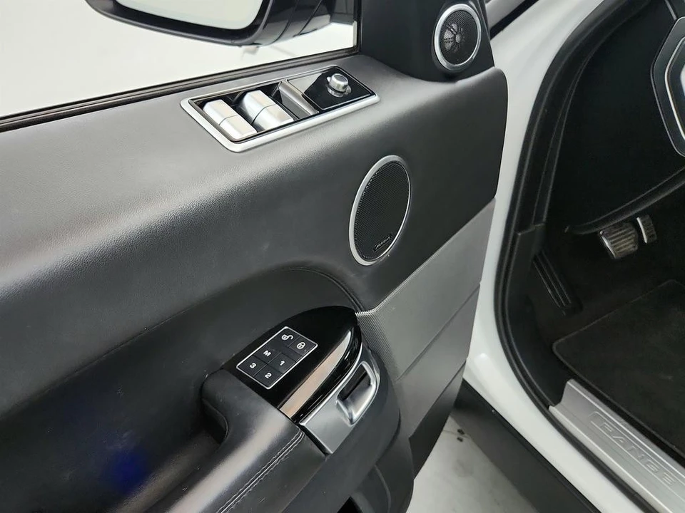 2018 Land Rover Range Rover Sport L494 - Image 23 of 31