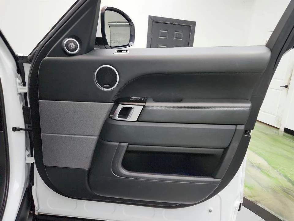 2018 Land Rover Range Rover Sport L494 - Image 29 of 31