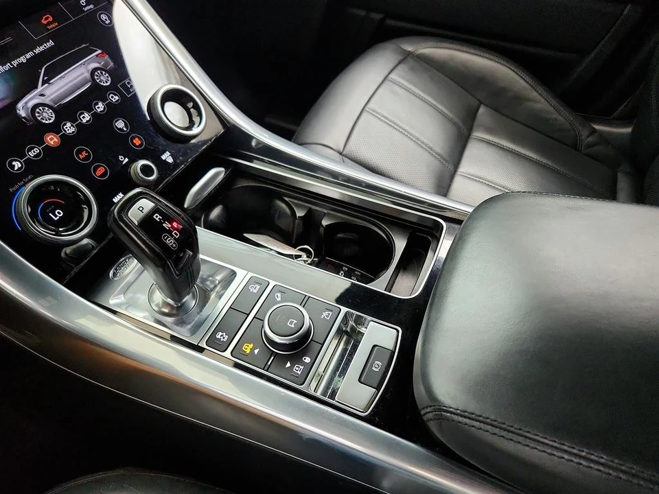 2018 Land Rover Range Rover Sport L494 - Image 19 of 31