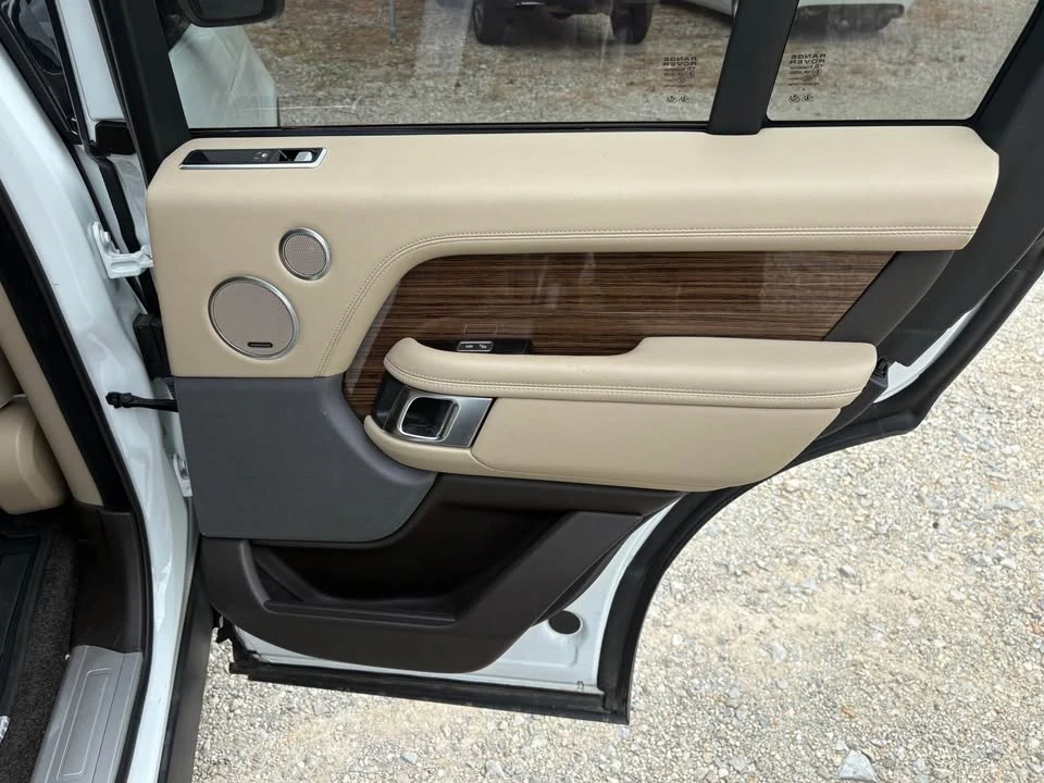 2018 Land Rover Range Rover L405 - Image 16 of 20