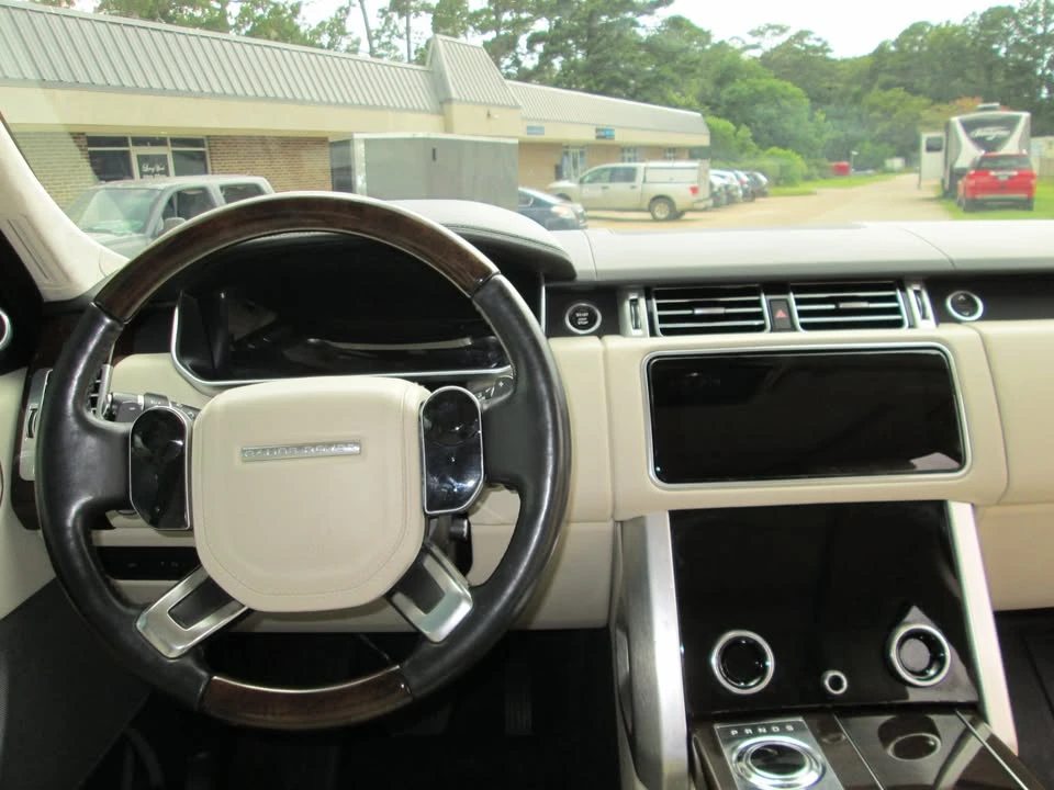 2018 Land Rover Range Rover L405 - Image 17 of 20