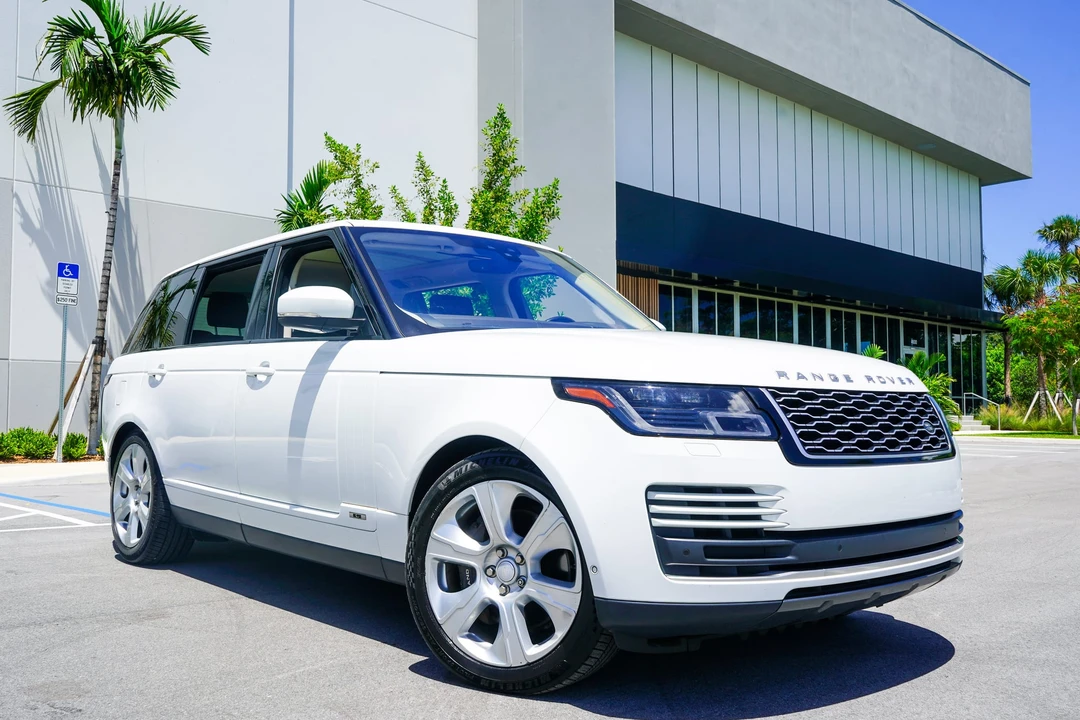 2018 Land Rover Range Rover L405 - Image 8 of 31