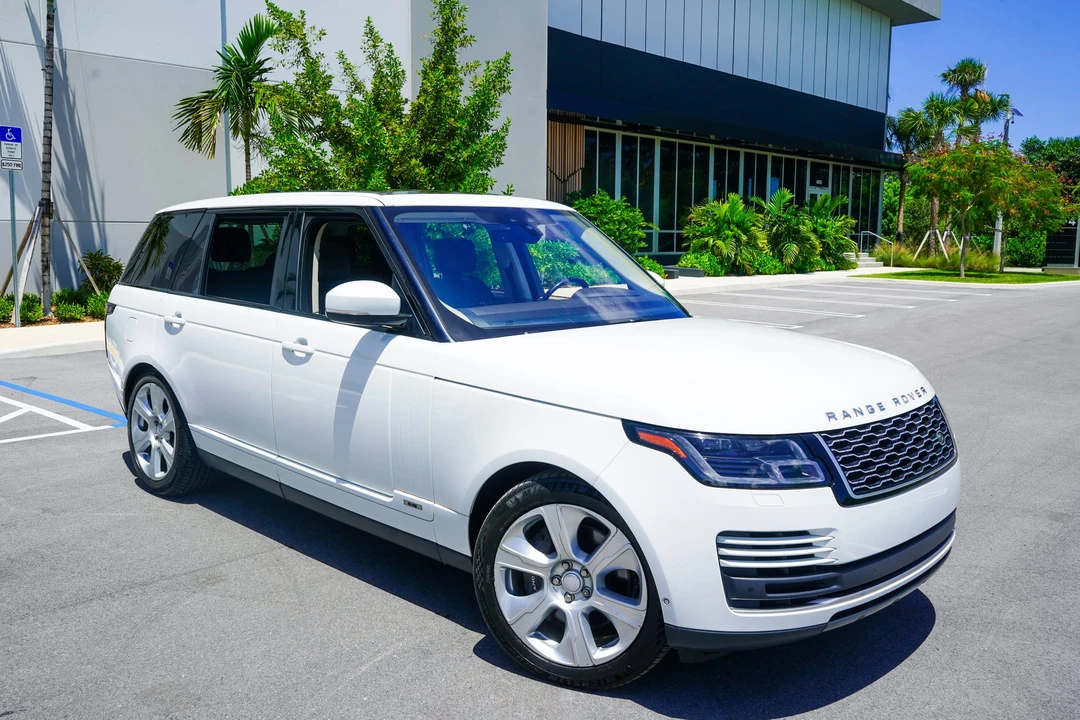 2018 Land Rover Range Rover L405 - Image 7 of 31